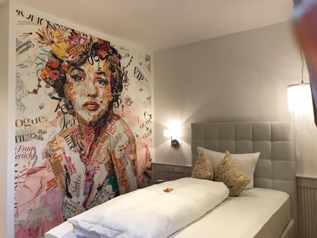 Gartenhotel Salzach Burghausen Eksteriør billede