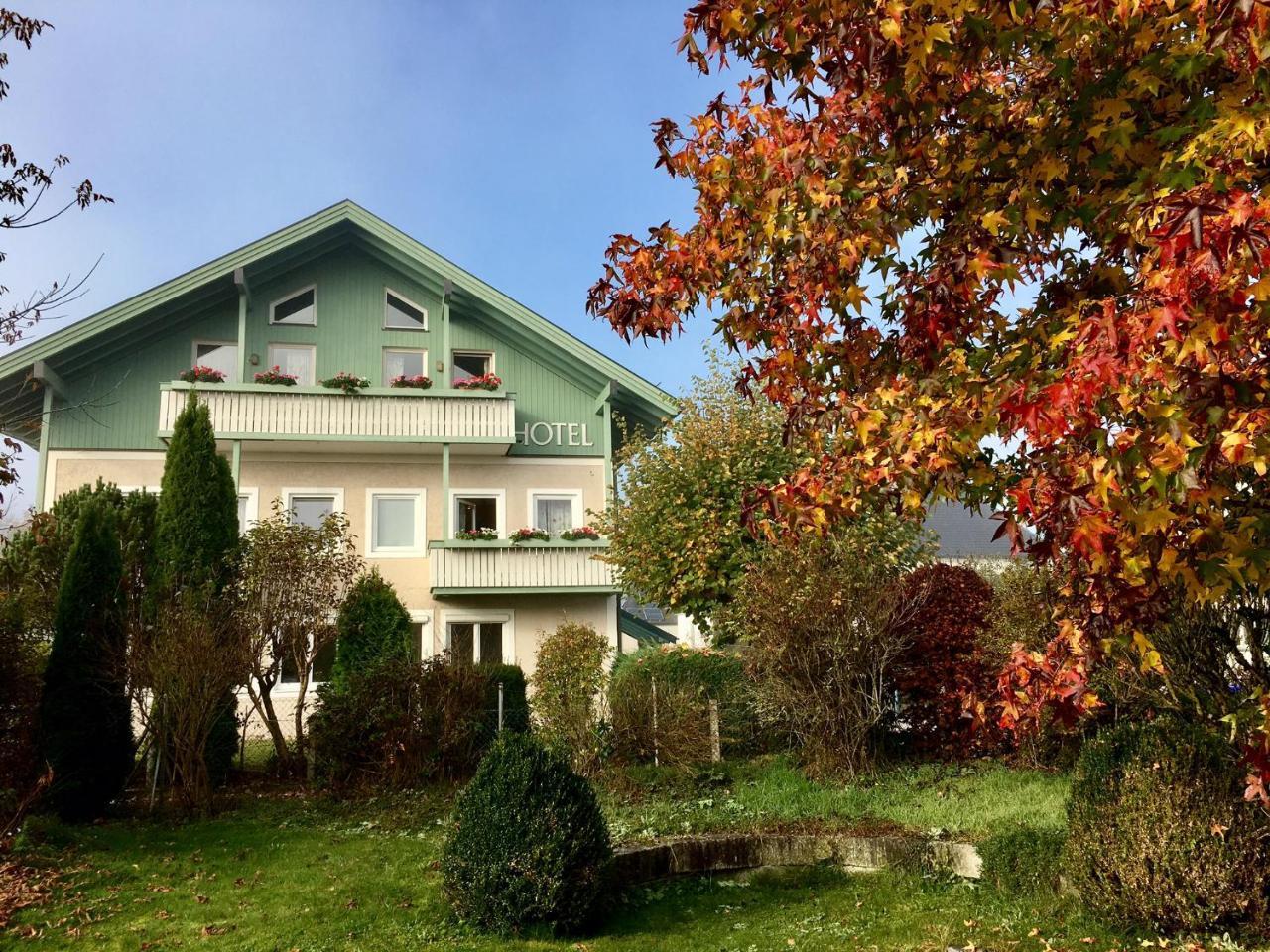Gartenhotel Salzach Burghausen Eksteriør billede